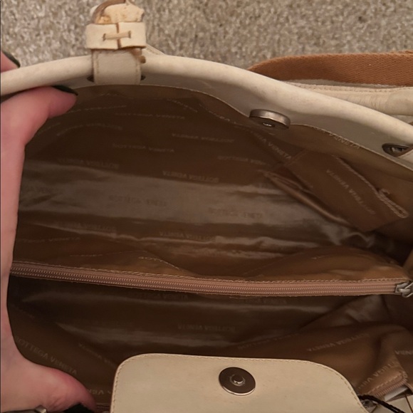 Bottega Veneta Two-Way Leather Tote Bag - Picture 7 of 13